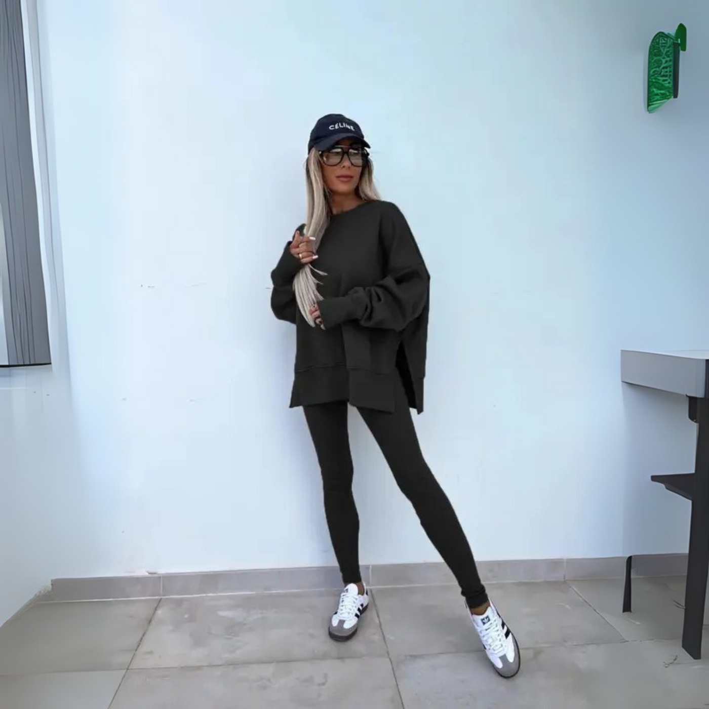 Amanda - Set di Felpa a Manica Lunga e Pantaloni Casual