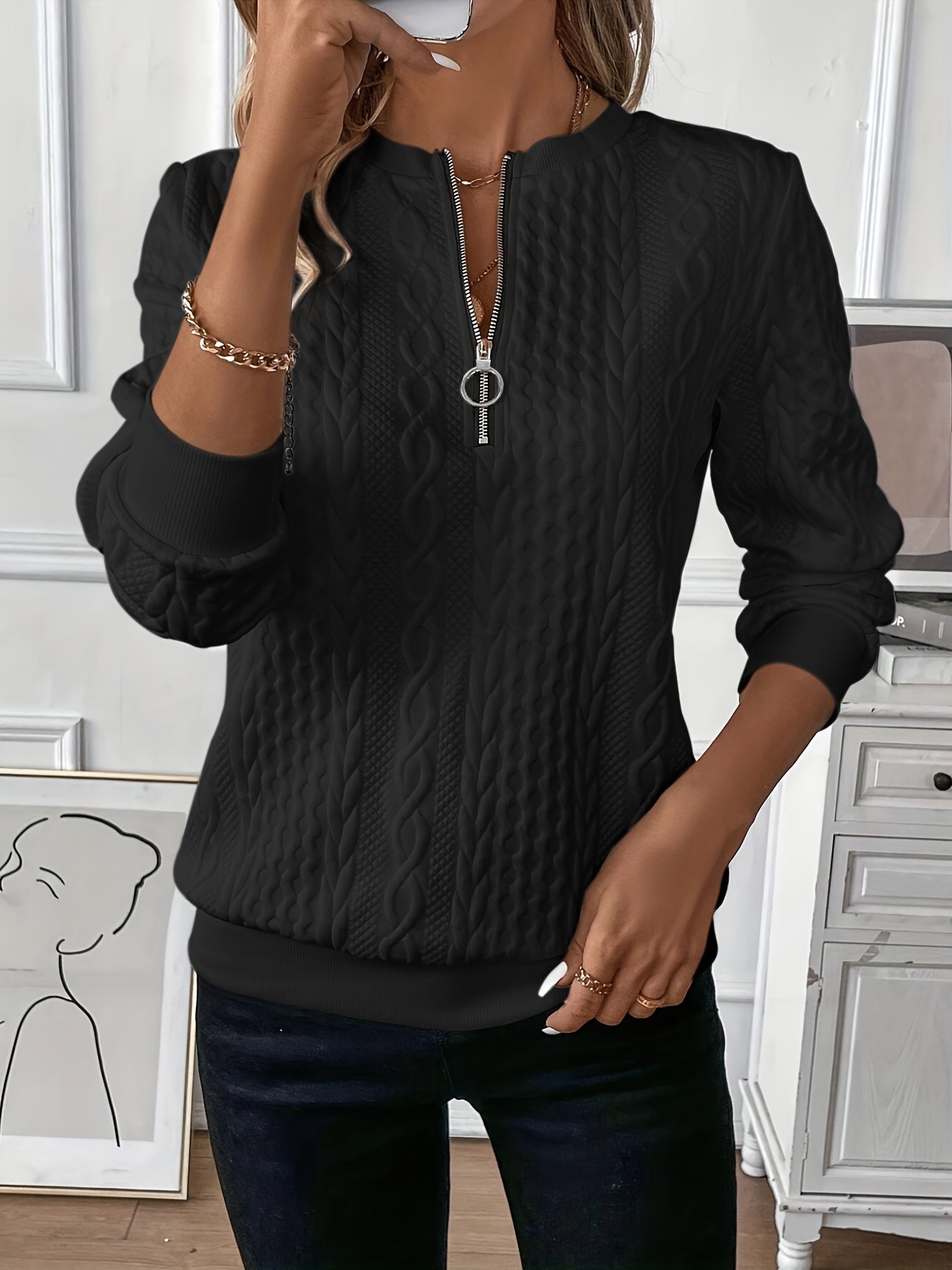 Amalie - Maglione elegante in maglia a trecce con zip per donne