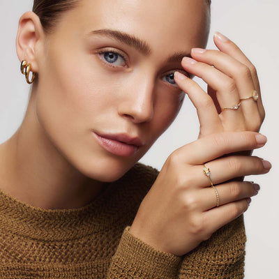 Lioravelle | Anello in Diamante Viola in Oro 18k