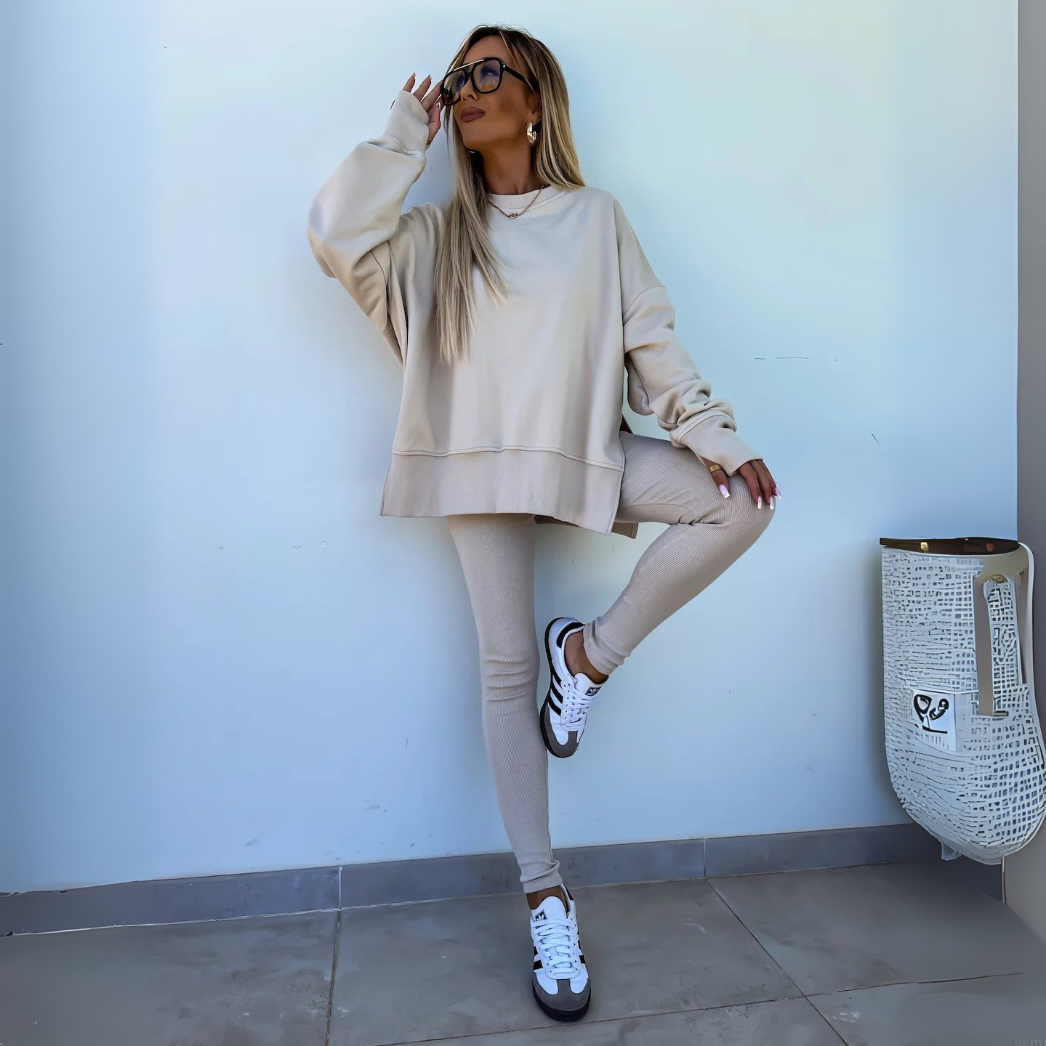 Amanda - Set di Felpa a Manica Lunga e Pantaloni Casual
